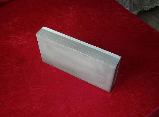 秀英区某小区内发生一起致3死1伤刑事案件