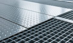 <b>它被广泛应用于工业厂房、道路桥梁、码头码头</b>