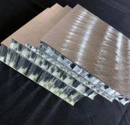 采购铝蜂窝复合板时需重点考量以下因素：1.产品