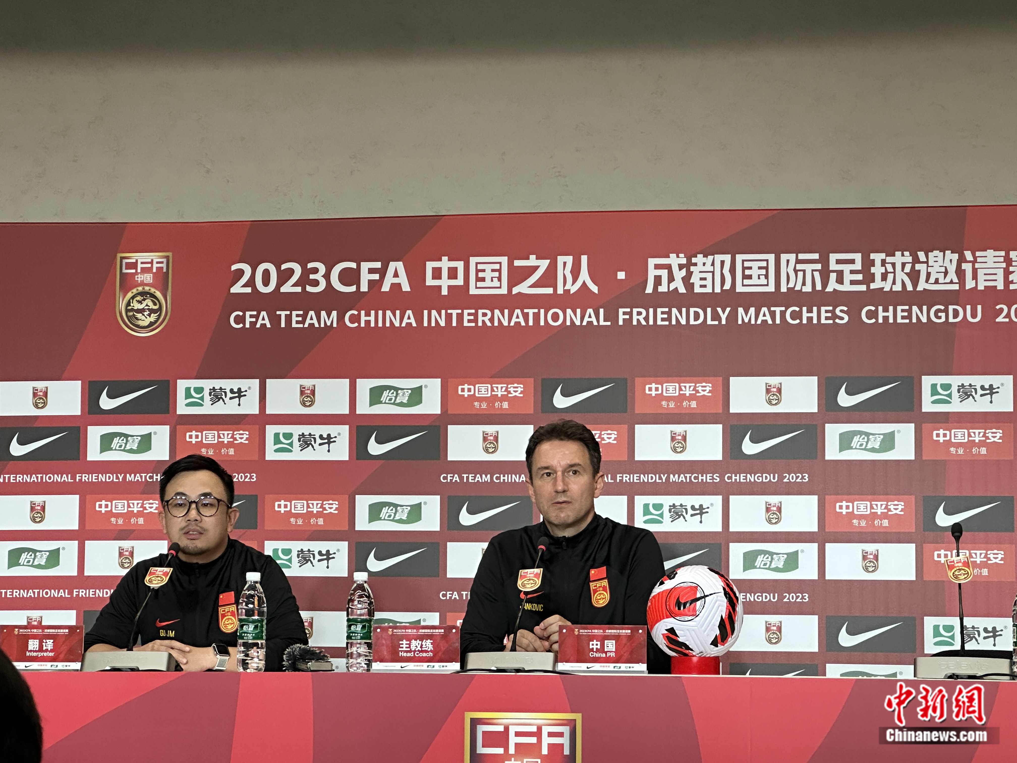 国足冲击世界杯目标遇阻 世预赛晋级成关键考验