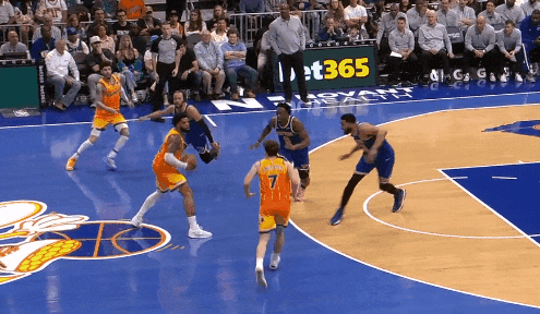 克努佩尔创NBA单季三分球纪录 追平库里产量却面