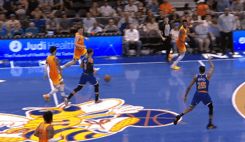 克努佩尔创NBA单季三分球纪录 追平库里产量却面