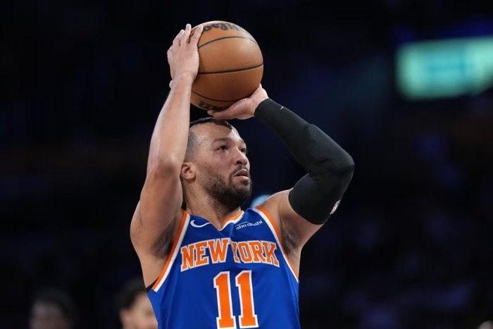 布伦森核心地位成谜：父亲背景与战术安排如何