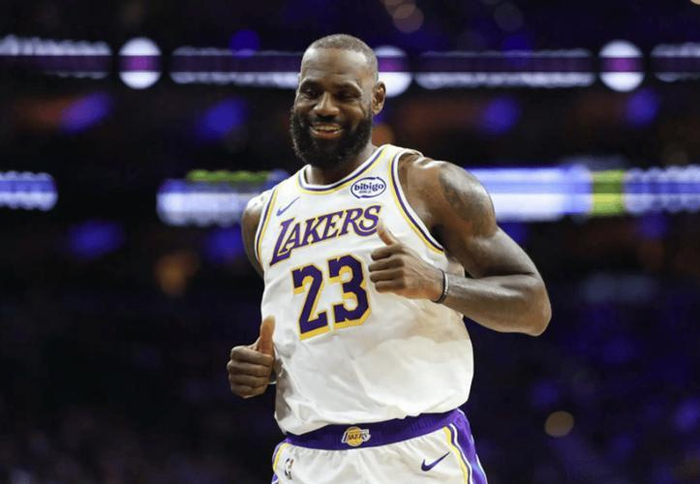 詹姆斯降薪留湖人 湖人战绩稳居西部第三