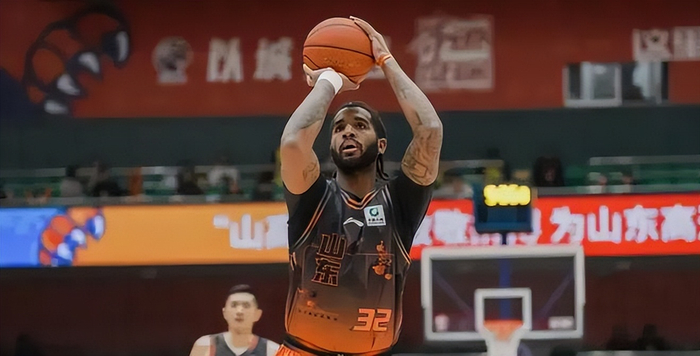 北京北汽力克山东男篮，攻防两端全面压制